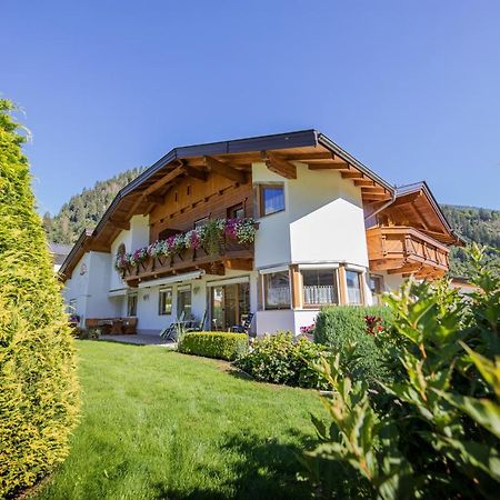 Апартаменты Haus Egger Нойштифт-им-Штубайталь Экстерьер фото