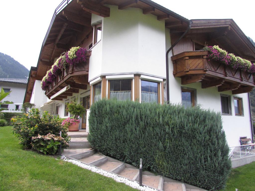 Апартаменты Haus Egger Нойштифт-им-Штубайталь Номер фото