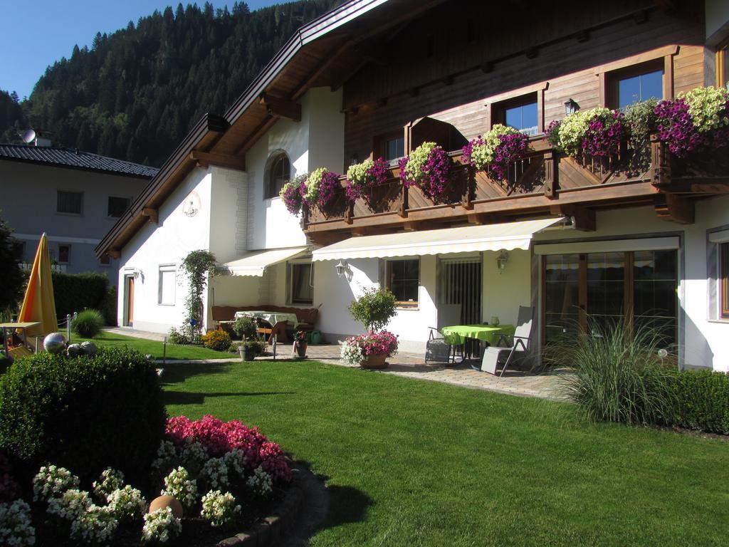 Апартаменты Haus Egger Нойштифт-им-Штубайталь Номер фото